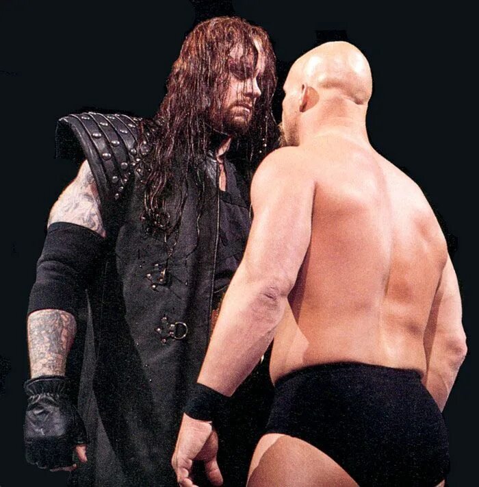 Гробовщик WWE 1998. Undertaker 2000. Гробовщик и Стив Остин. Гробовщик Рестлер 2022.