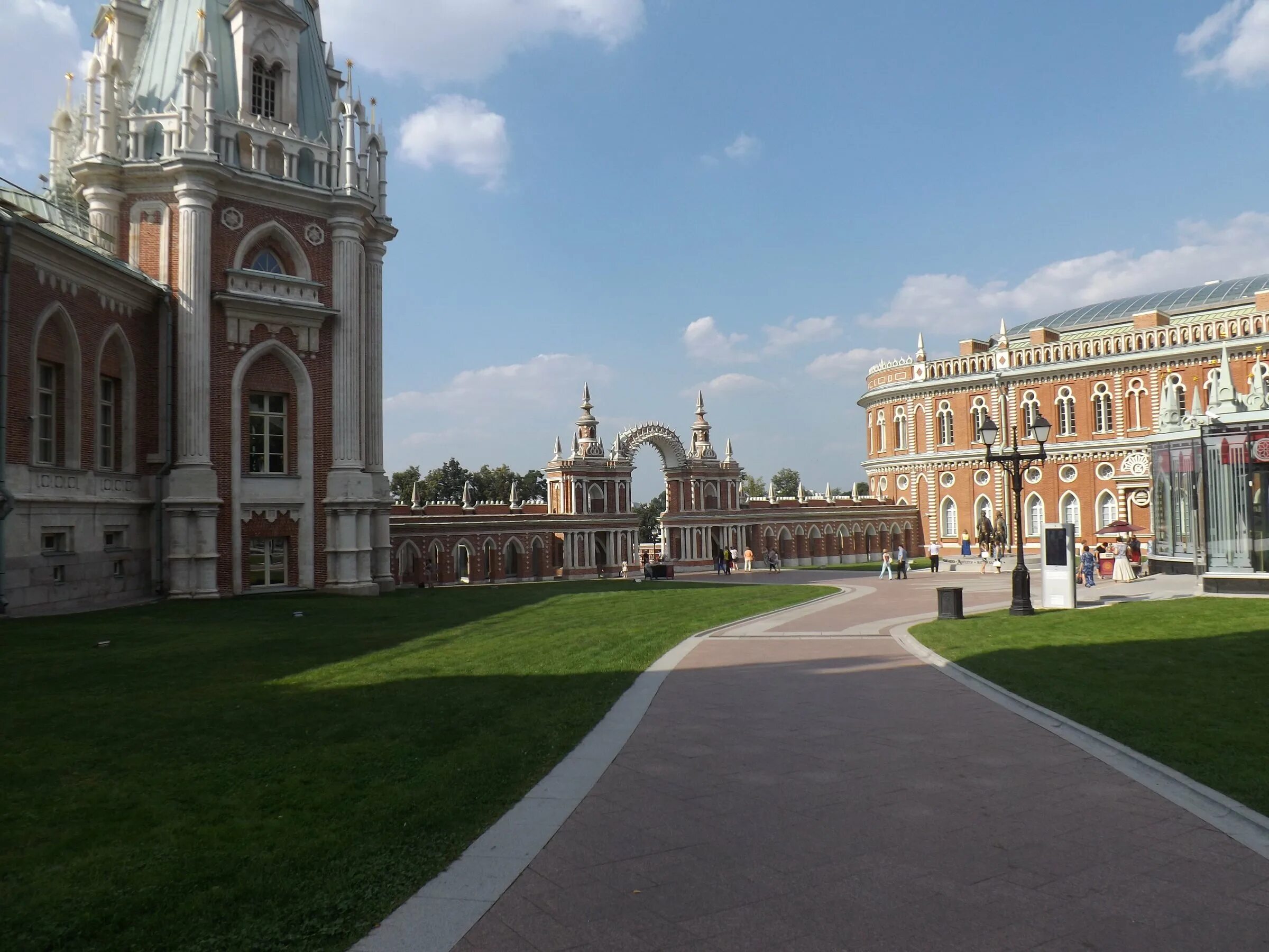 Усадьба Царицыно (Архитектор в.и. Баженов). Усадьба Царицыно Баженов. Дворец Екатерины 2 в Царицыно.