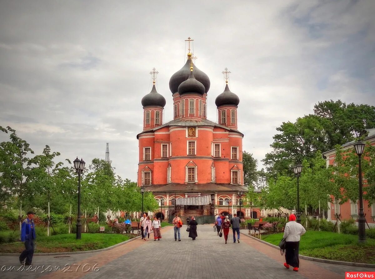 Донской монастырь храмы.