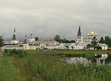 Монастырь дорога