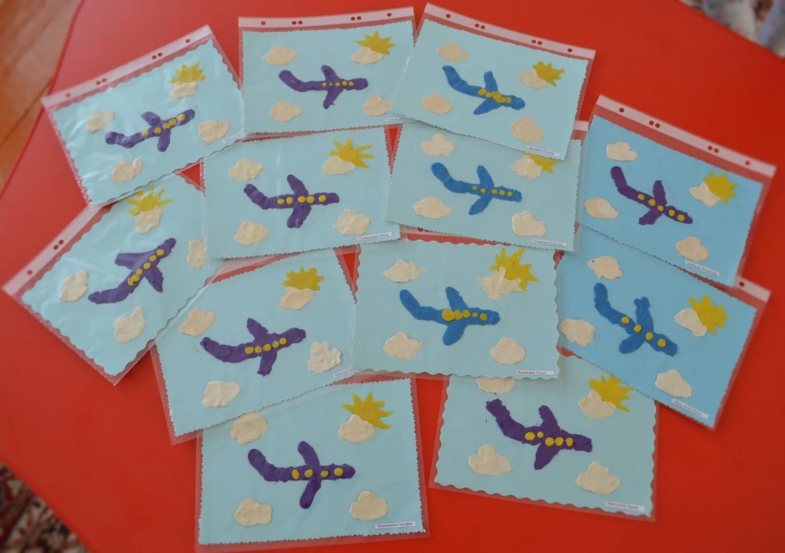 аппликация для пап на 23 февраля. подарки в ясельной группе еа23 февраля. поделки на 23 февраля в детском саду младшая группа. подарок папе на 23 февраля младшая группа. поделки на 23 февраля в детском саду младшая группа.