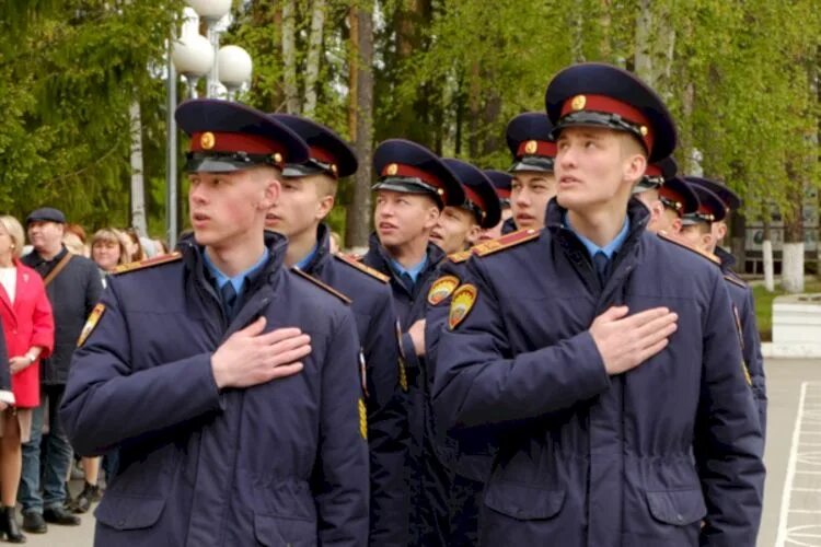 Пермское президентское кадетское. Пермское президентское кадетское училище. Пермское президентское кадетское училище им. героя России ф. Кузьмина. Пермское президентское кадетское училище войск национальной гвардии. Кадетское училище Росгвардии в Перми.