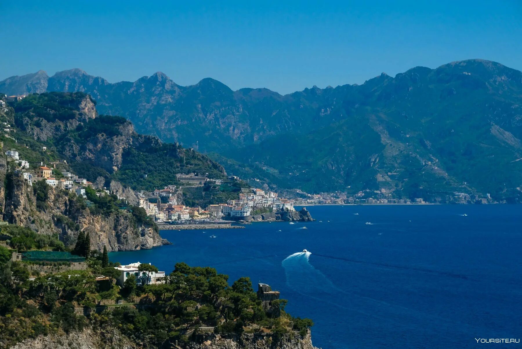 Года капри. Остров капри. неаполитанский залив остров капри. остров capri италия. остров капри италия нерон.