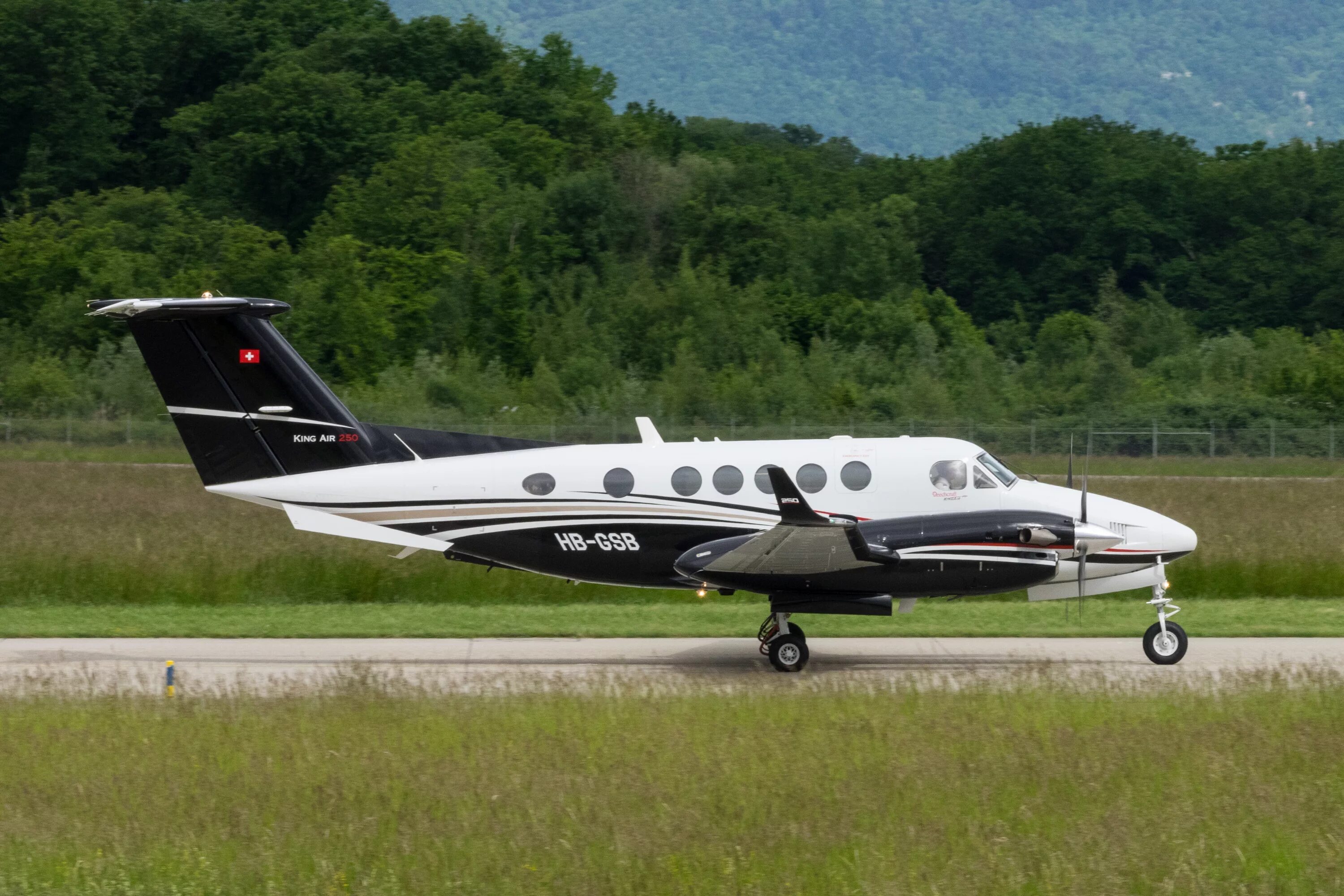 Аир 250. Бичкрафт Кинг Эйр. Beech King Air 250. Beechcraft super King Air 250. Beech King Air 250 Continental.