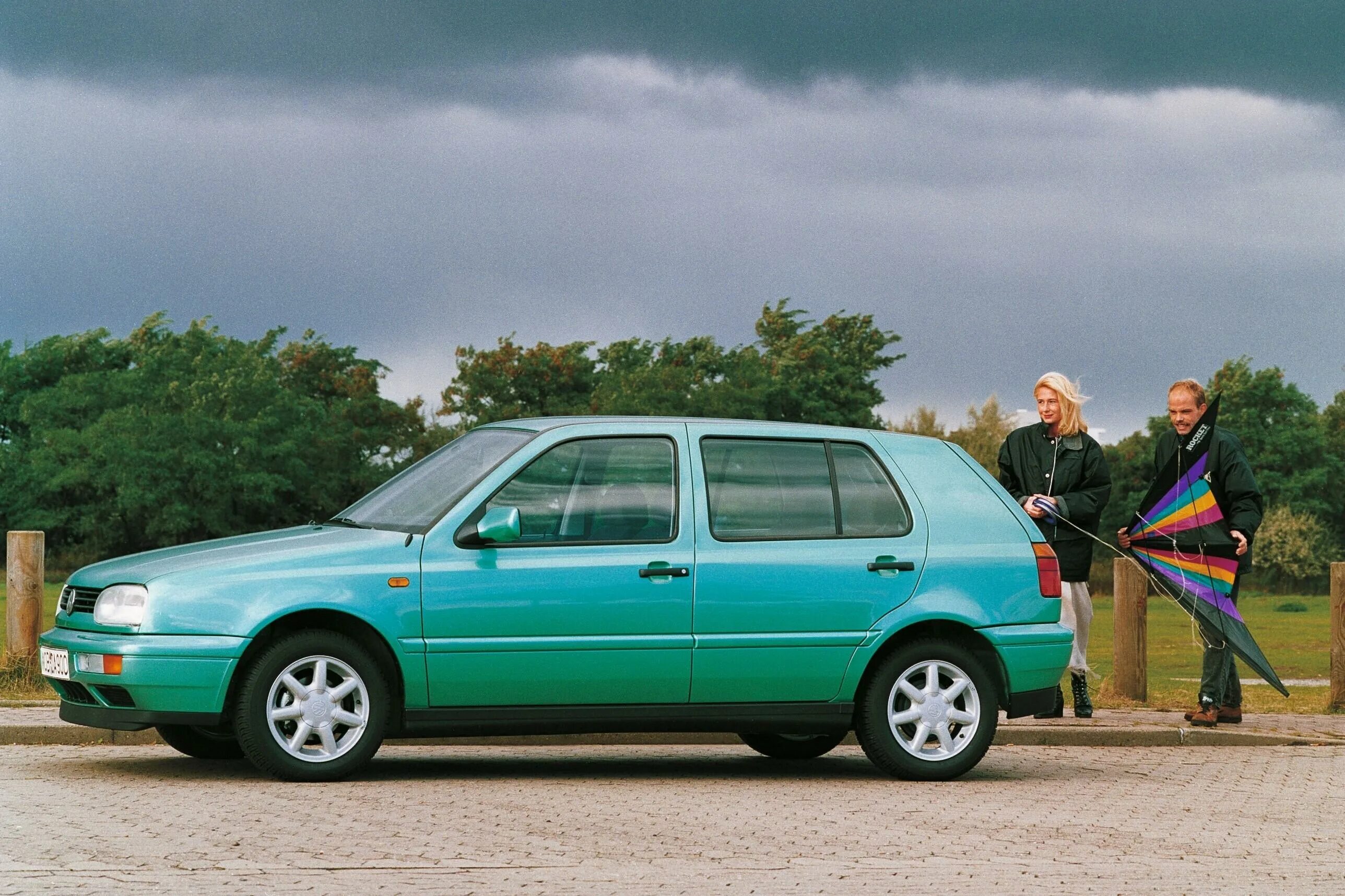 Volkswagen 1994. Volkswagen VW Golf III (1991-2000). Golf 1997. VW Golf 1997. Фольксваген гольф 3 поколения.