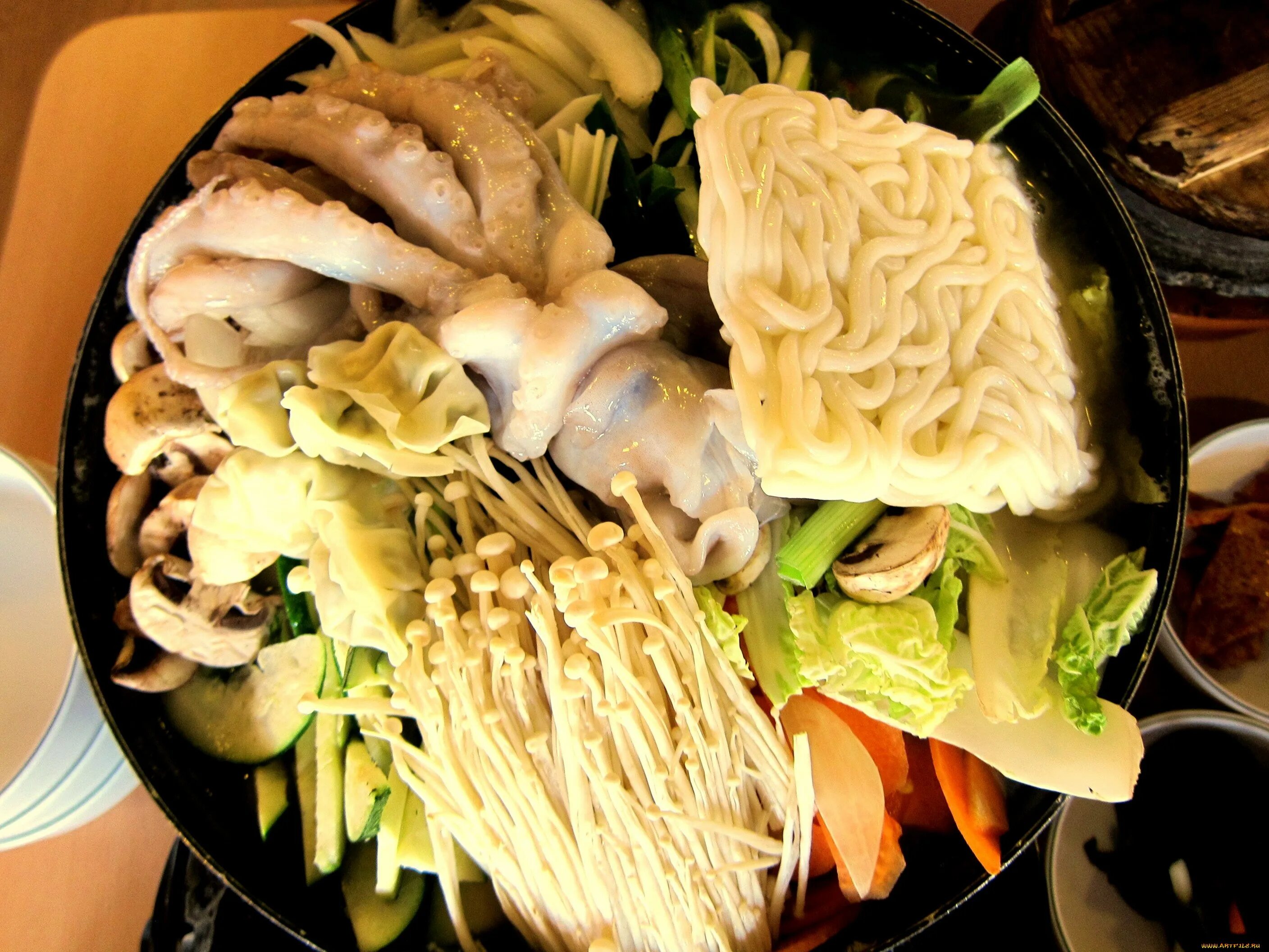 Корейские блюда из морепродуктов. Муги корейское блюдо. Корейские кораллы еда.