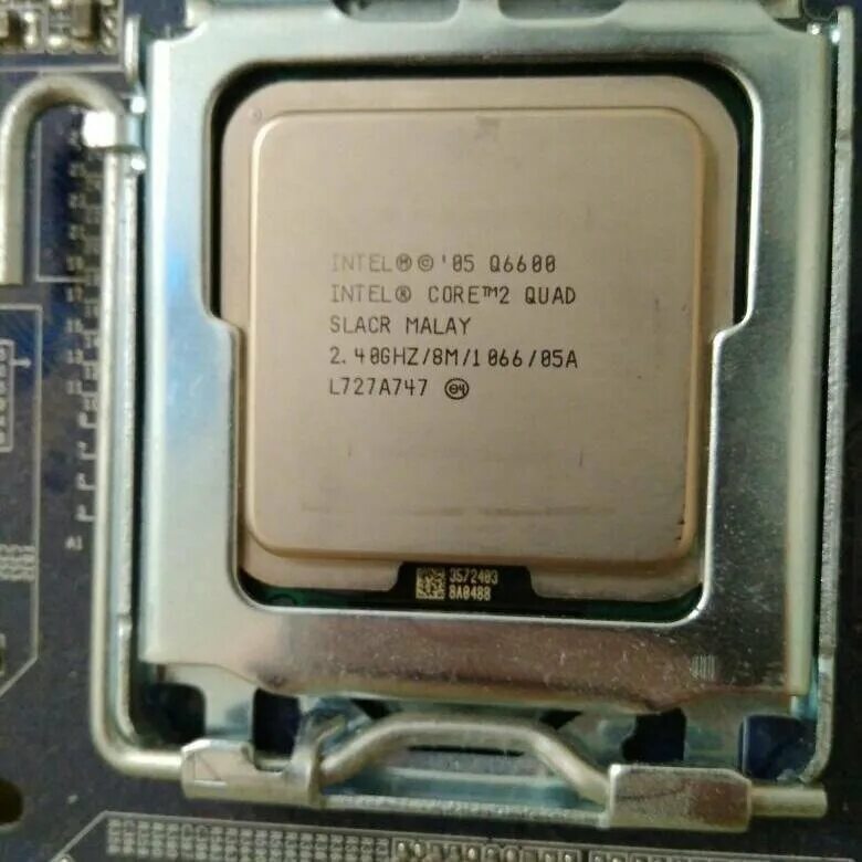 Интел quad. Core Quad q6600. Intel Core 2 Quad q6600 lga775, 4 x 2400 МГЦ. Core 2 Quad q8100. Процессор Intel Core 2 Quad.