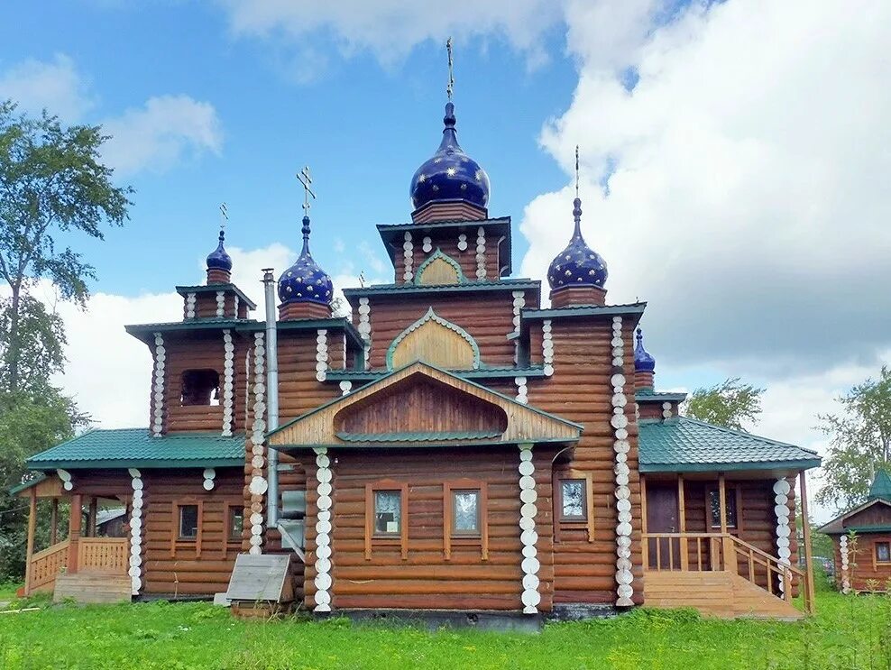 Храм царственных страстотерпцев ижевск. Храм царственных страстотерпцев ижевск