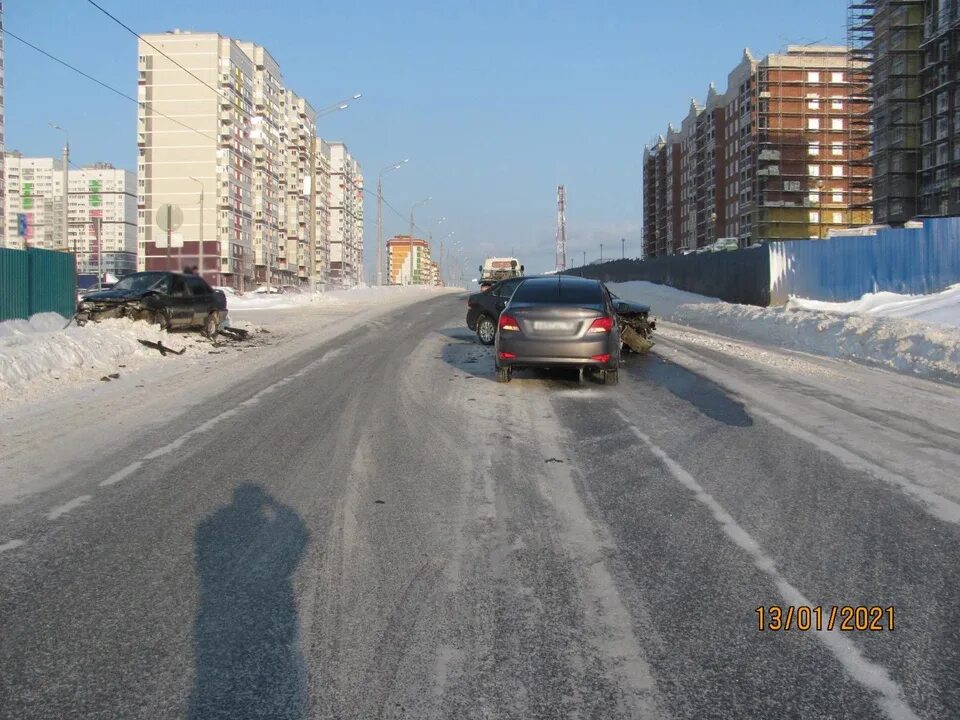 Происшествия в ижевске сегодня. Берша Ижевск. Улица берша Ижевск. Берша 4 Ижевск. Улица берша в 2000 году.