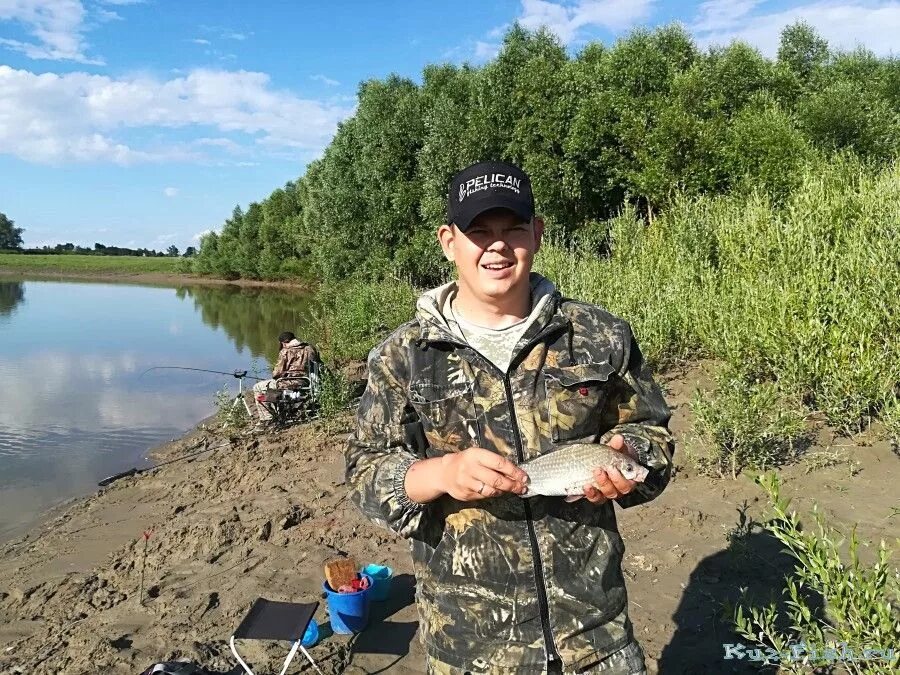 Алтайская рыбалка сайт. Рыбалка на Алтае. Рыбалка в Алтайском крае. Рыбалка в пещерке Алтайский край. Киприно платная рыбалка.