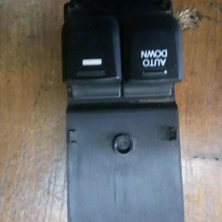 Блок управления стеклоподъемниками kia rio 2012. Киа рио 2013 блок кнопок стеклоподъемника. 935704y200. Блок стеклоподъемников рио 3 2011,. Блок управления стеклоподъемника рио 3.