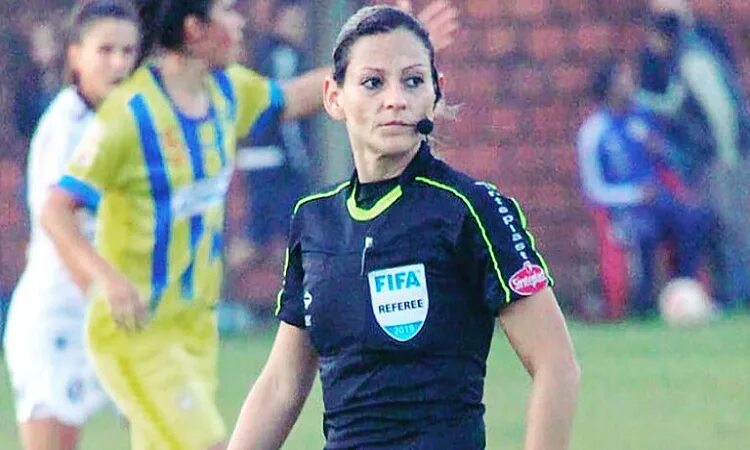 Referee Monica Mularczyk. Maria Quinonez видео.