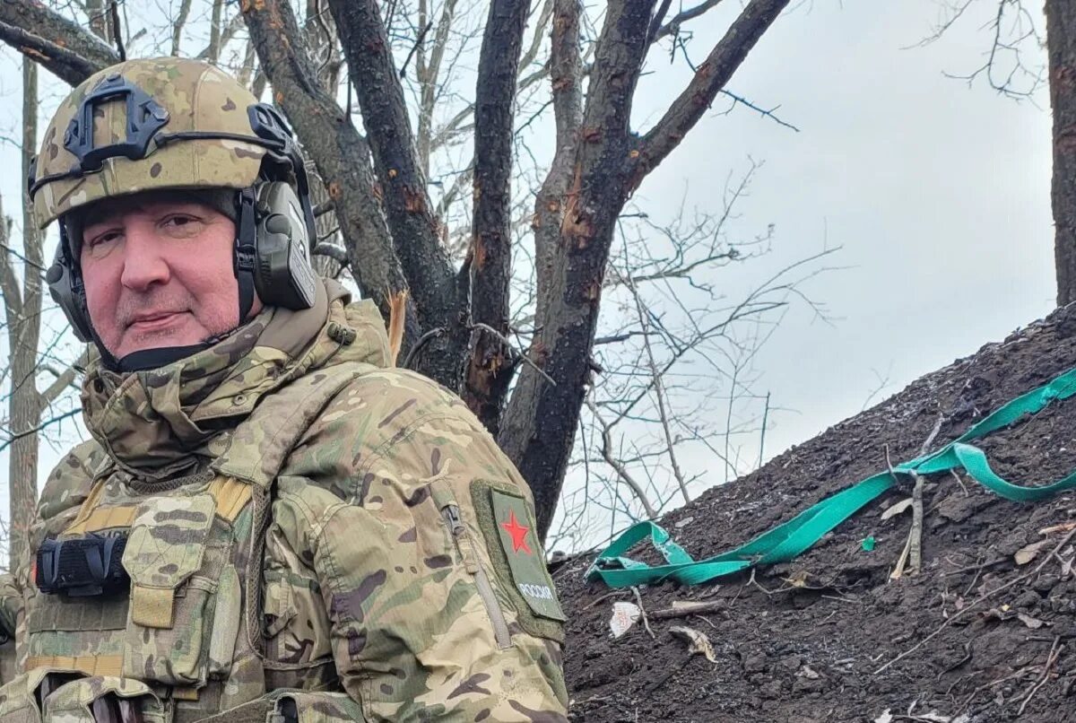 Рогозин жив. Форма всу. царские волки рогозин. рогозин в военном обмундировании.