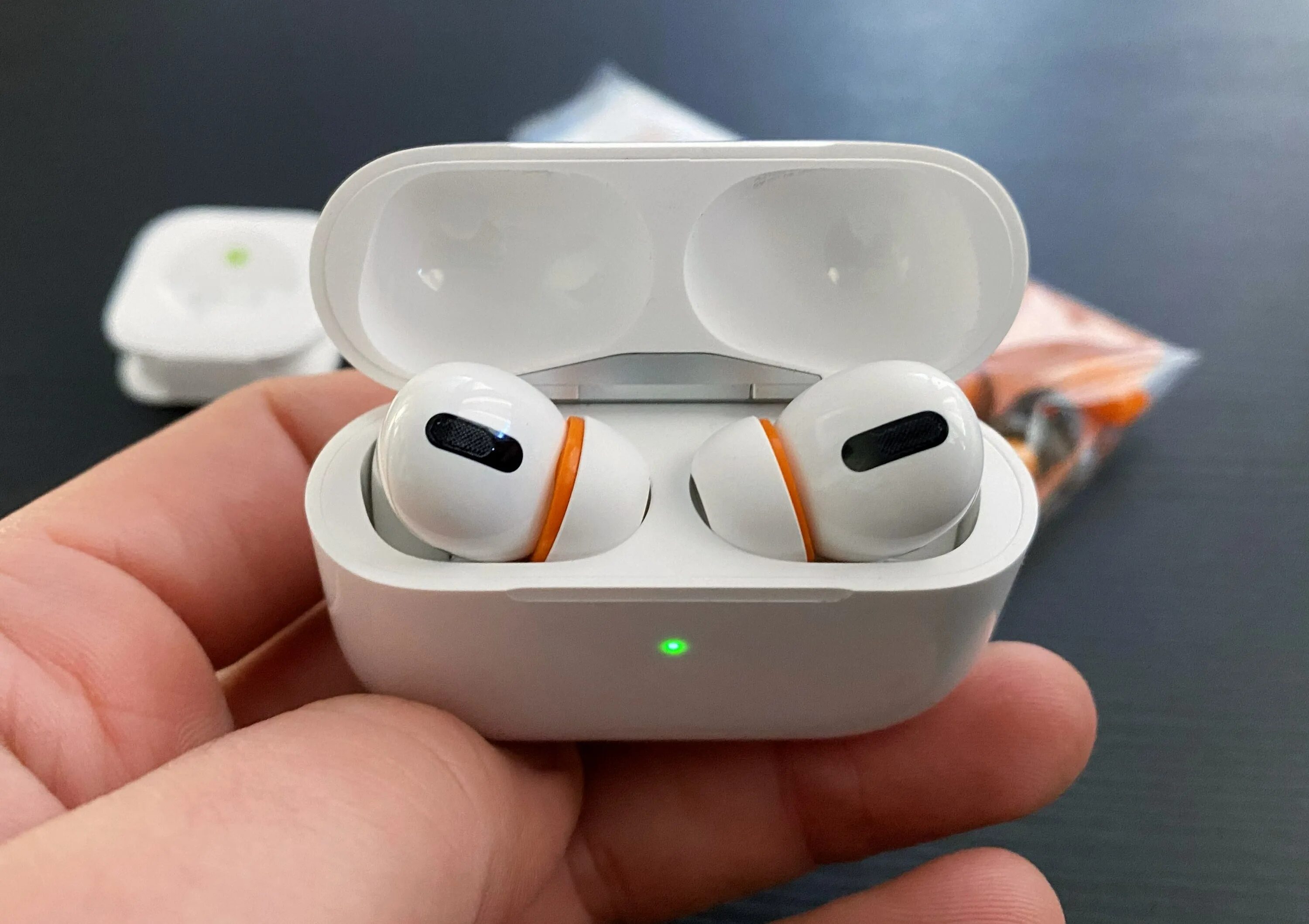 Лучше чем airpods pro. AIRPODS Pro 6. AIRPODS Pro 4. Аирподсы 2. Ear Pads AIRPODS Pro.