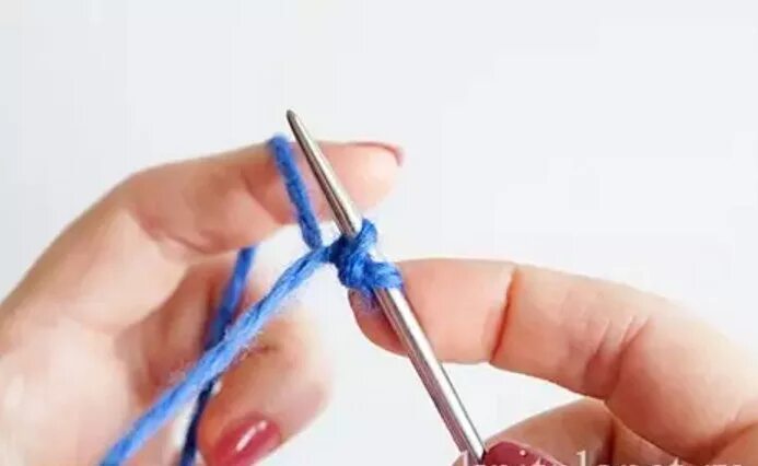 Вязание фестонов спицами и крючком. Эластичный набор петель спицами для резинки 1х1 для носков. Набор петель со вспомогательной нитью спицами. Итальянский набор петель с дополнительной нитью. Набор петель на бросовую нить спицами.