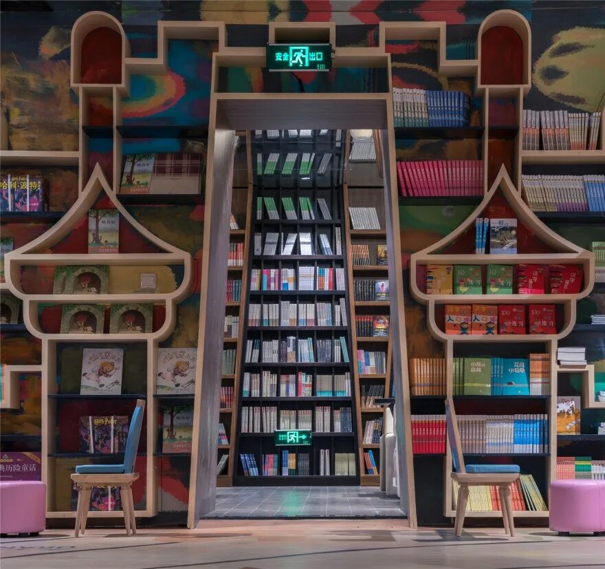 Набор книжный магазин. Zhongshuge bookstore, Ханчжоу, Китай. Витрина книжного магазина. Необычные витрины книжных магазинов. Витрины конныхх магазинов.