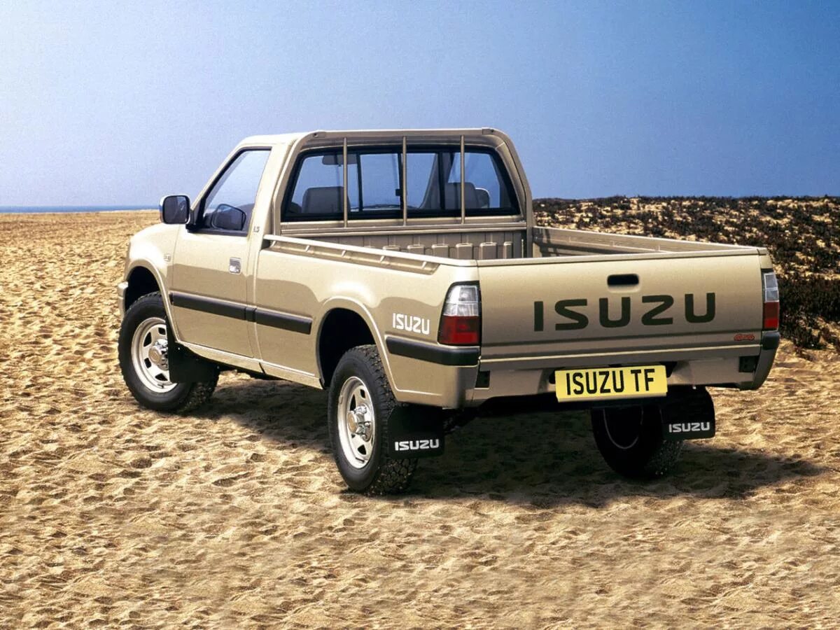 Исудзу пикап. Isuzu TF 4×4 Single Cab '1997–2002. Isuzu 1992. Isuzu TF Pickup. Isuzu Pickup 1992.