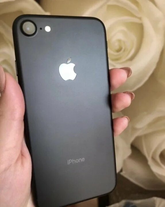 Айфон 7 чёрный матовый экран. Iphone 7 32 gb коробка. Айфон 7 32 гигабайта. Айфон 7 плюс черный 32. Айфон 7 бу.