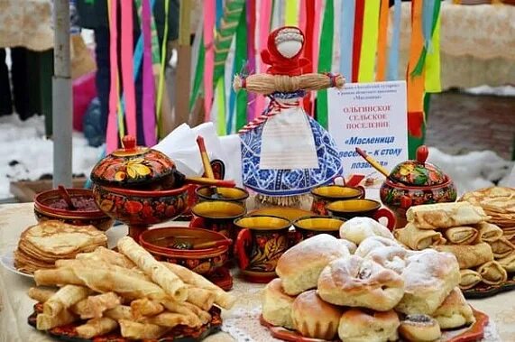 Масленица в старочеркасской. Станица старочеркасская масленица. стол на масленицу. украшение стола на масленицу. угощения на масленицу.