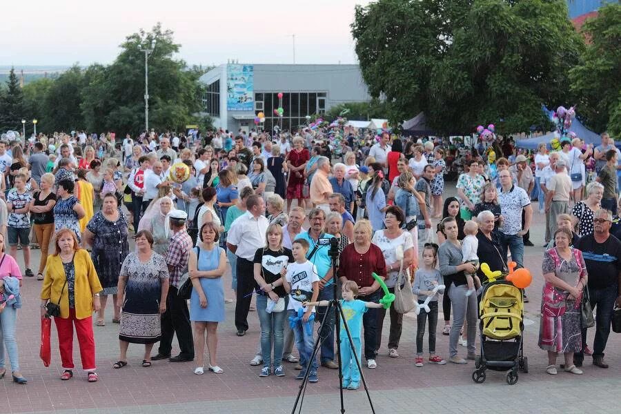 Пенсионный фонд усть-донецкий. Усть-донецкий ростовская область площадь. Телефоны усть донецка. Усть-донецкий. Усть-донецкий район.