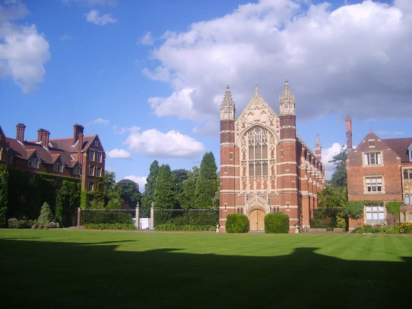 Cambridge University Кембриджский университет Cambridge University. Кембридж Великобритания медицинский университет. Кембридж город Англия.