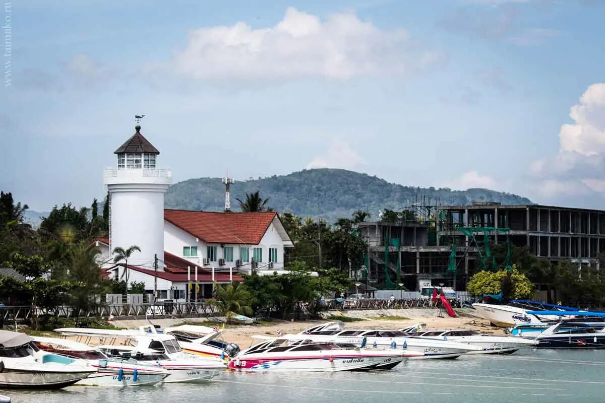 Порт чалонг. Чалонг пхукет. Пирс чалонг. Залив чалонг пхукет. Храмовый комплекс ват чалонг.