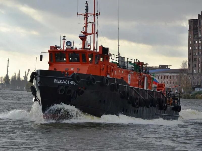 водолаз чебаненко. водолазное морское судно "вм-911". водолаз сташков. водолазное судно соколов мурманск. водолаз сташков водолазное судно.