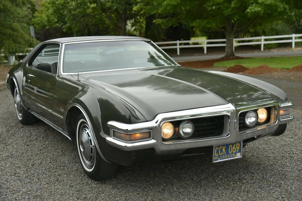 Oldsmobile Toronado 1968. Олдсмобиль Торнадо 1968. Олдсмобиль Торнадо 1966 года. Олдсмобиль Торнадо 1970. Oldsmobile toronado