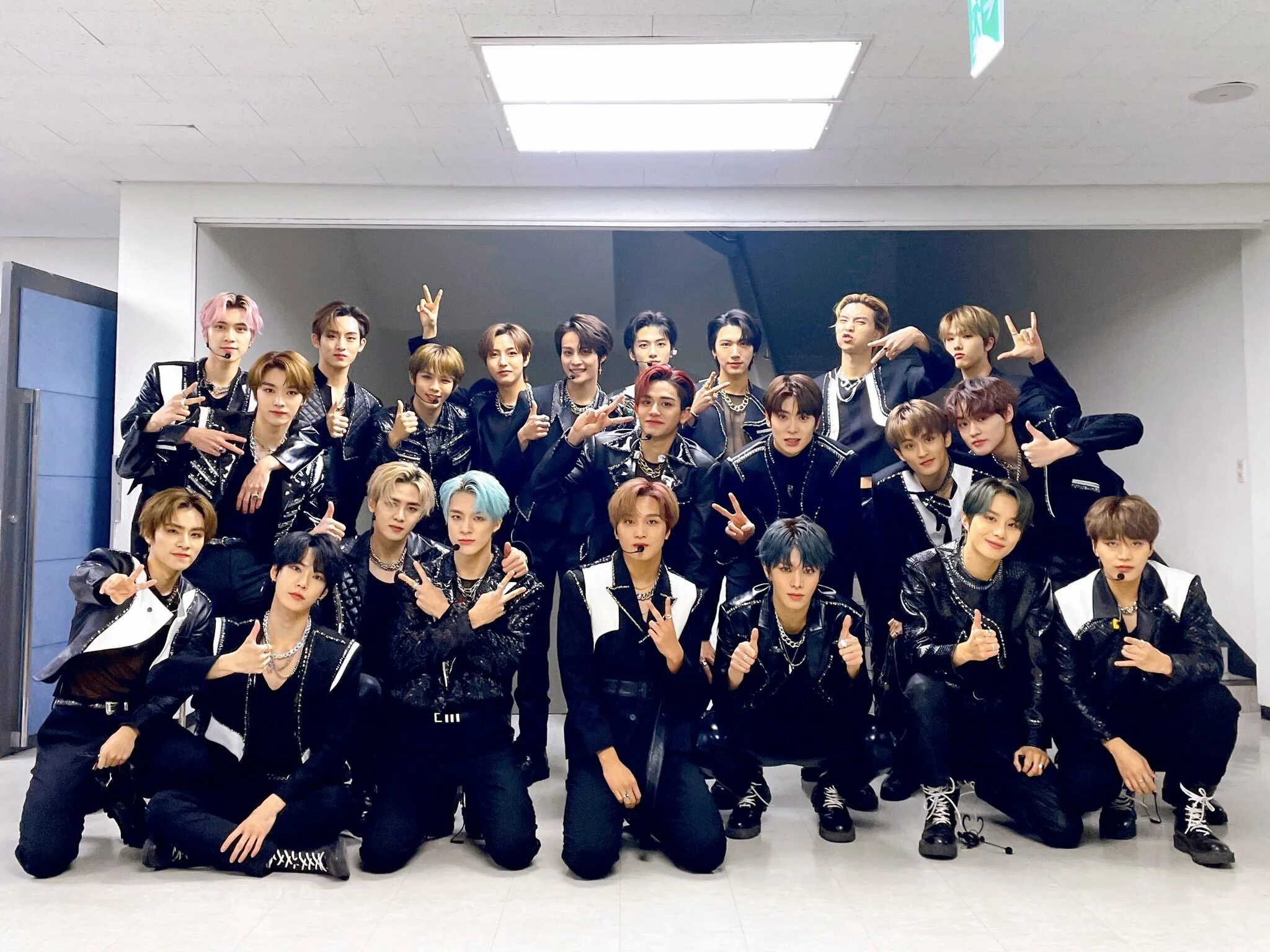 Группа nct 2020. Участники группы нст. Нст 127 участники. Корейская группа nct 127. Nct 127.