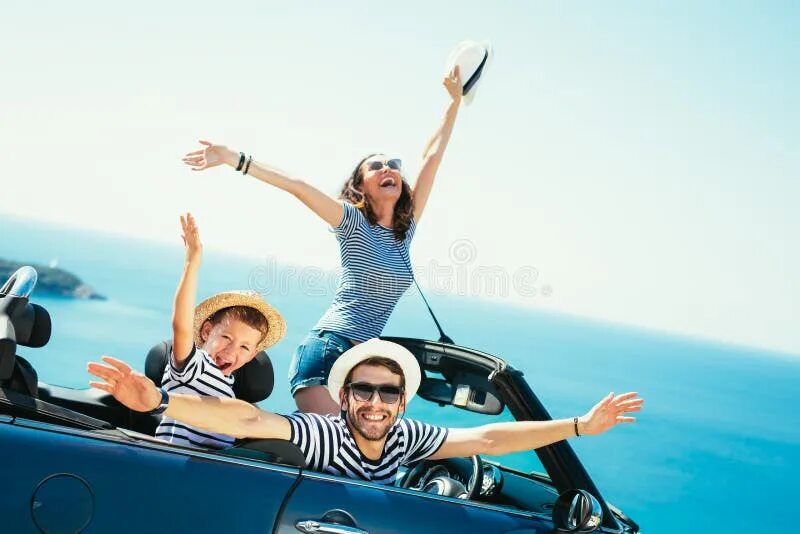 Fun travels. Поездка с друзьями. Путешествие летом. Английский для путешествий. Путешествуй с удовольствием кения.