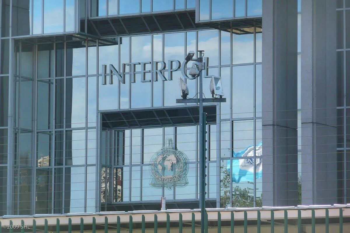 Международная организация международной полиции интерпол. Здание интерпола лион. штаб квартира интерпола франция лион. интерпол международная организация штаб квартира. штаб квартира интерпола в россии.