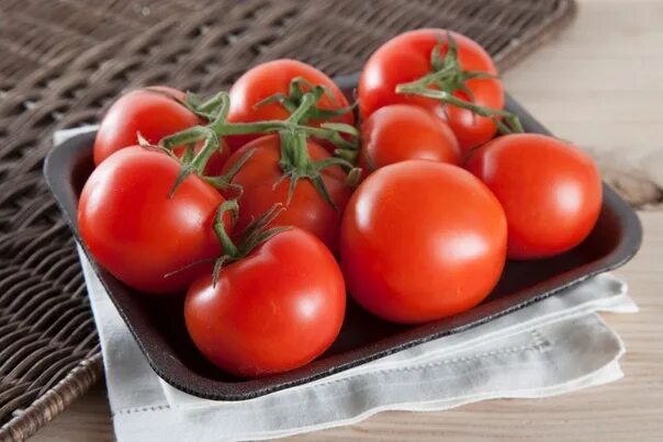 Томат варшава. Томат тяжеловес сибири. Томат варшава описание сорта фото отзывы. Томат варшава производитель фото. Томат италия марманде.