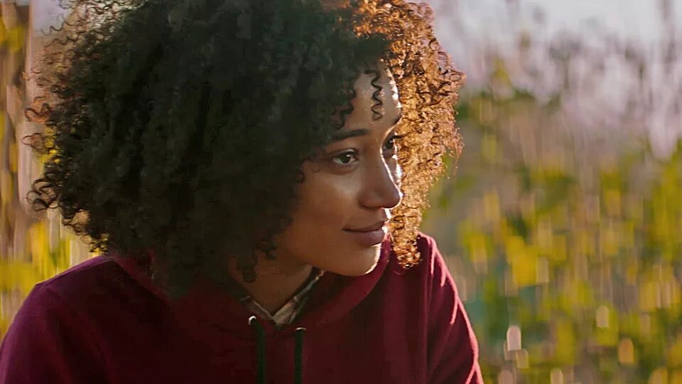 Брэдли уитфорд тёмные отражения 2018. Харрис дикинсон и амандла стенберг. Лиам темные отражения. Темные отражения полностью. Леди джейн темные отражения.