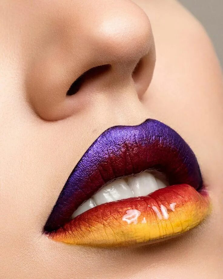 21 Insanely Intricate Lip Art Looks for Halloween Beauty Halloween beauty, Hallo