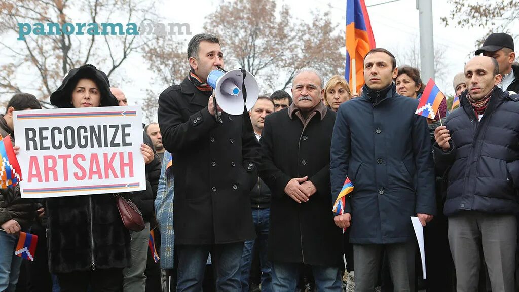 Азербайджан против Армении. Армяне в Ереване. Гегам Степанян омбудсмен Арцаха. Протестующие армяне в Карабахе.