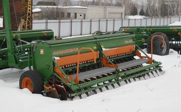 Сеялка amazone d9-60 super. Сеялка амазоне бу. 6 метра регулировка. Сеялка амазон циррус 6002. Сеялка амазоне бу.
