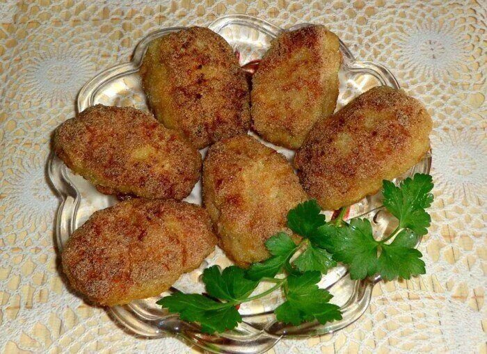 Котлеты "Школьные": секрет столовских котлет Представляем рецепт вкусных котлет.