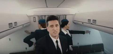 Танцуют в самолете клип