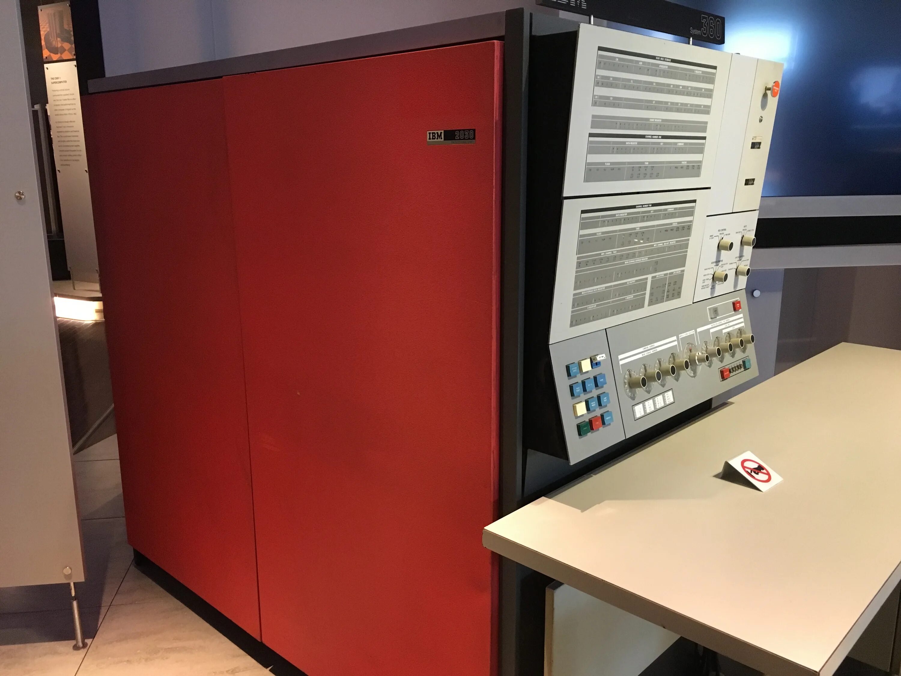 Ibm модели. IBM S/360. IBM System/360. IBM System/370. Третье поколение ЭВМ IBM 360.