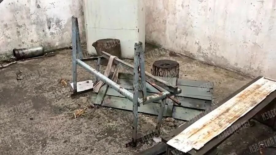 Тюрьма пыточная в мариуполе. Тюрьма пыточная в мариуполе. Пыточная библиотека в мариуполе. Мариуполь аэропорт тюрьма. Аэропорт в мариуполе пыточная библиотека.