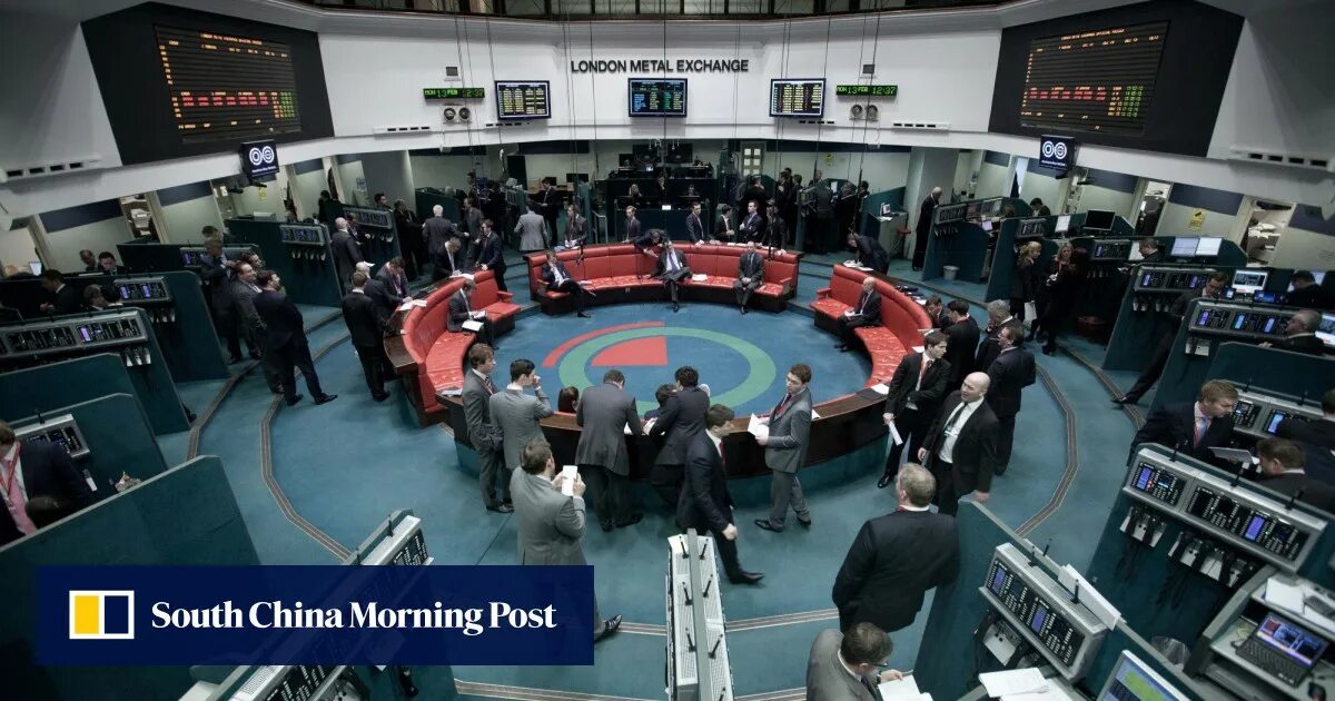 Лондонская биржа металлов. Lme лондонская биржа. Лондонская биржа драгоценных металлов lme. Биржа цветных металлов лондон. Фондовая биржа англии.