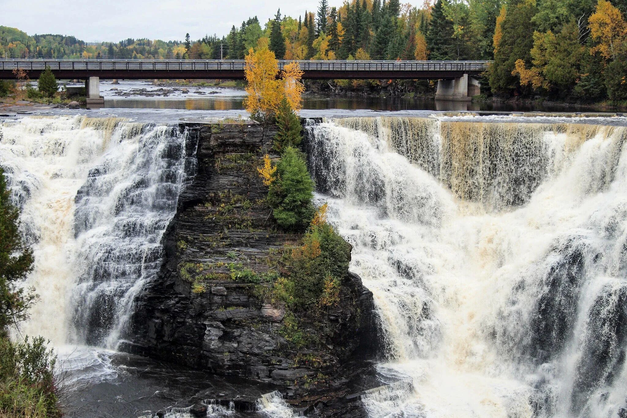 Водопад Какабека. Самый широкий водопад. Самый высокий водопад.