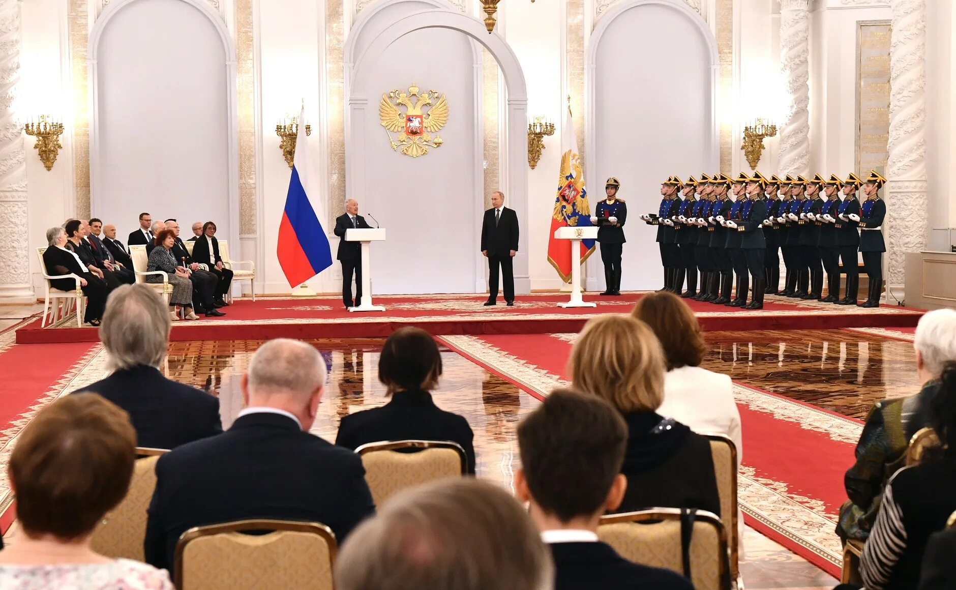 12 июня 2018. Георгиевский зал большого кремлёвского дворца награждение герооев.