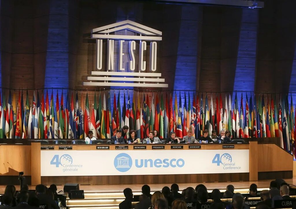 Whc unesco. Генеральная Ассамблея ЮНЕСКО. ООН по вопросам образования науки и культуры ЮНЕСКО. Заседание ЮНЕСКО. ЮНЕСКО В России.