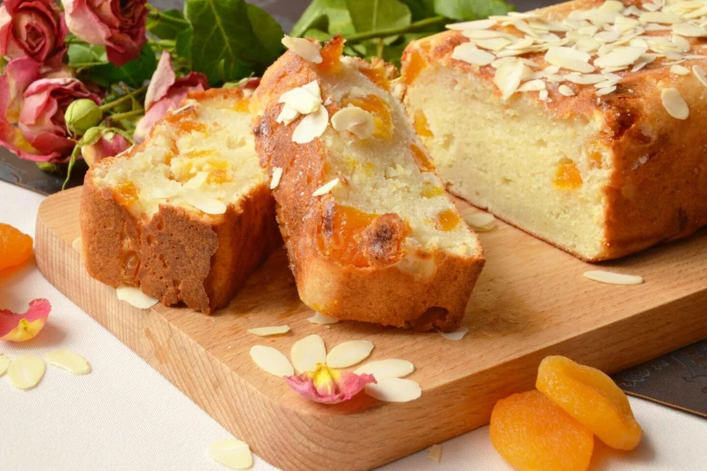 Кекс творожный в духовке самый вкусный нежный. Творожный кекс самый вкусный. Кекс творожный в духовке самый вкусный нежный. Творожный кекс. Творожный кекс.