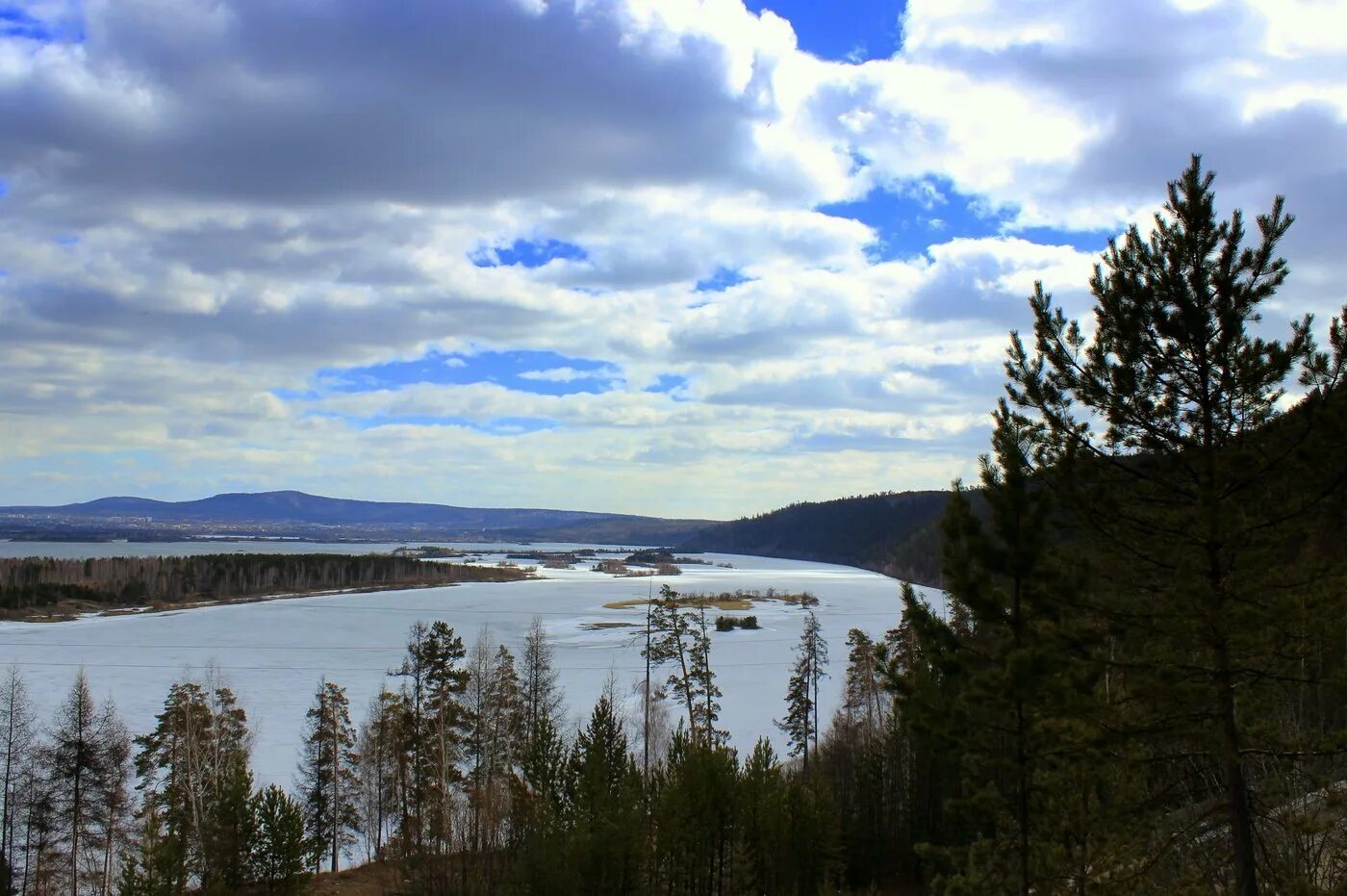 Природа Братск Ангара. Река Ангара Братск. Река Ангара Красноярский край. Река нижняя Ангара.