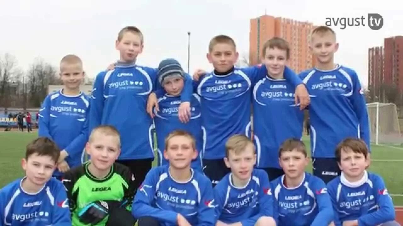 Команда август. Yong patriks футбольная команда детская. фк фаворит миасс дети.