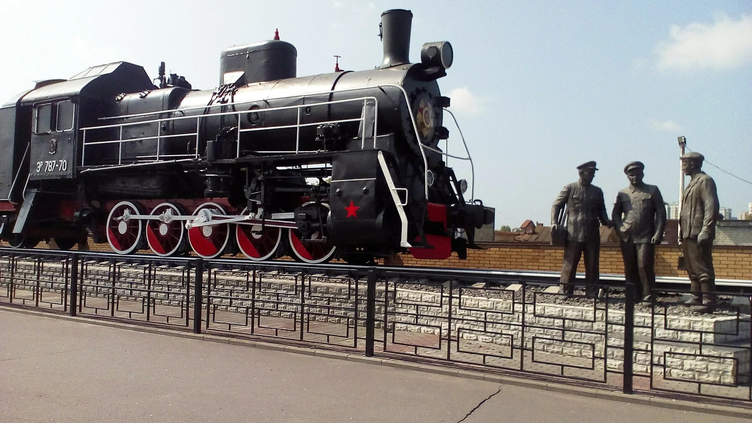брянск-орловский вокзал. первый брянск. железнодорожный вокзал брянск-орловский, брянск. брянск жд вокзал брянск 1. жд вокзал брянск орловский.