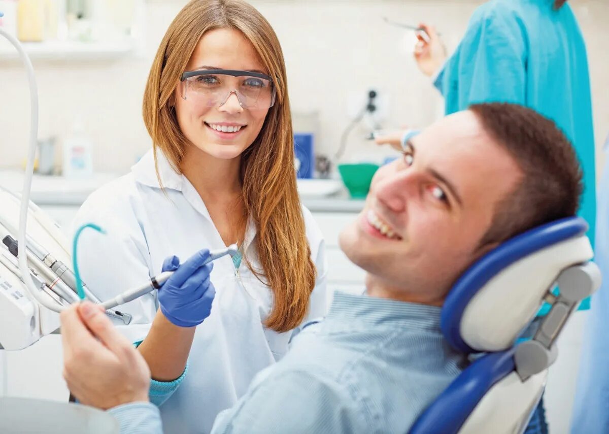 Центр здоровья зубов. Стоматолог. Прием у стоматолога. Пациент в стоматологии. Сайт стоматологии.