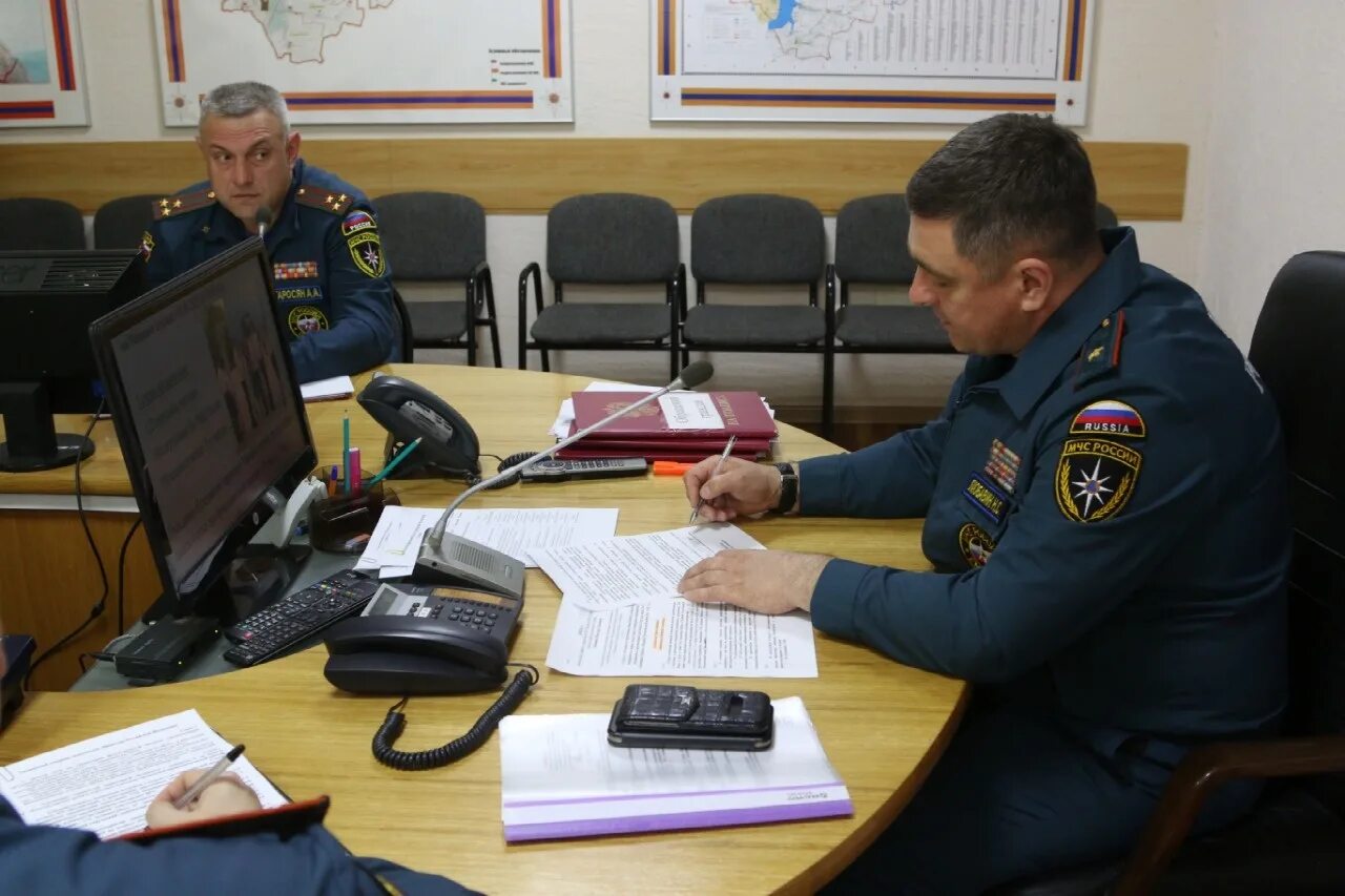 Сайт волгоградского гу мчс. Начальник ГУ МЧС России по Волгоградской области. Любавин МЧС по Волгоградской области.